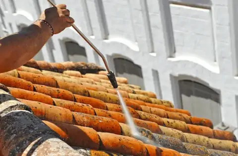 Nettoyage de toitures - Quévert